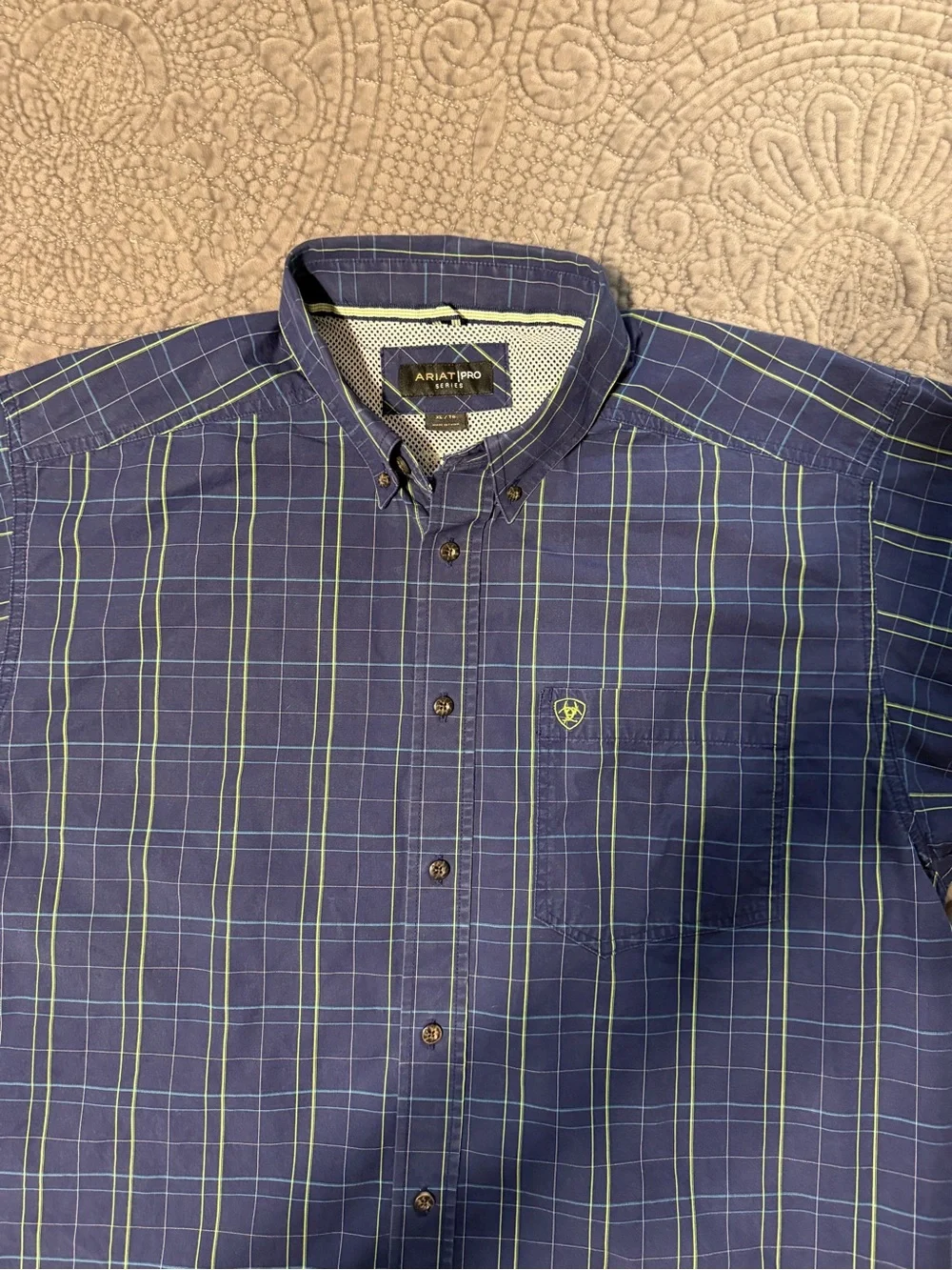 Cinch Modern Fit Green Paisley & Ariat Pro Series Blue Plaid Men’s XL Shirts Lot